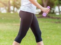 अभ्यासक सांगतात दररोज ११ मिनिटे चाला आणि ११ फायदे मिळवा! बघा हा कोणता भन्नाट उपाय... - Marathi News | as per new health studies 11 minutes walking will give you 11 type of different health benefits | Latest sakhi Photos at Lokmat.com