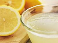 एक लिंबू झेलू बाई, करु कामं पटपट! एका लिंबाने होते स्वयंपाकघरातली किचकट स्वच्छता झटपट... - Marathi News | 9 Interesting ways to use lemon & lemon peels for kitchen cleaning Genius Ways to Use Lemon Peels Around the House | Latest sakhi Photos at Lokmat.com