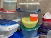 स्वयंपाक घरातल्या 'या' वस्तू वर्षांनुवर्षे वापरू नका; आरोग्यावर हाेऊ शकतात वाईट परिणाम - Marathi News | Don't use 'these' items in the kitchen for years;its not hygienic to use these things from your kitchen for many years, change these 5 things from your kitchen time to time | Latest sakhi Photos at Lokmat.com