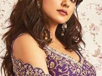 Diwali : लक्ष्मीपूजन ते भाऊबीज-दिवाळीत करा ८ सुंदर हेअरस्टाईल, सोप्या आणि झटपट-दिसाल सुंदर - Marathi News | 8 attractive hair styles for traditional look, best festive exercise, diwali special exercise | Latest sakhi Photos at Lokmat.com