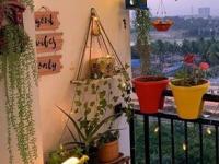 दिवाळीसाठी 'अशी' सुंदर सजवा तुमच्या घरातली बाल्कनी, छोट्याशा जागेत आकर्षक सजावट करण्यासाठी ७ टिप्स - Marathi News | how to decorate balcony or terrace for Diwali, balcony makeover ideas for Diwali, simple tips for balcony and terrace makeover | Latest sakhi Photos at Lokmat.com