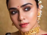 मेकअप करुनही चेहरा खाऱ्या शेंगदाण्यासारखा दिसतो? ५ गोष्टी करा, मेकअप करुनही मिळेल नॅचरल लूक - Marathi News | how to prepare skin for makeup? tips for long lasting makeup | Latest sakhi Photos at Lokmat.com