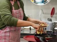 अचानक पाहुणे येणार- नाश्त्याला काय करावं सुचत नाही? झटपट करा ५ पदार्थ- तारीफ करुन पाहुणे थकतील - Marathi News | easy and quick indian breakfast menu, simple breakfast recipe | Latest sakhi Photos at Lokmat.com