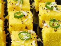 ढोकळा कायम फसतो, फुगतच नाही? ८ टिप्स- विकतपेक्षा हलका ढोकळा करा घरच्याघरीच... - Marathi News | How To Make Dhokla Fluffy How To Make Soft & Spongy Dhokla At Home Tips To Make Perfect Spongy No Fail Dhokla | Latest sakhi Photos at Lokmat.com