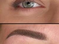 ६ कारणांमुळे भुवयांचे केस गळून त्या बारीक होतात! एकदा बघा तुम्हालाही 'हे' त्रास आहेत का... - Marathi News | 6 reasons Why do eyebrows get thin day by day? | Latest sakhi Photos at Lokmat.com