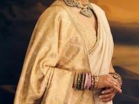 संक्रांतीच्या हळदीकुंकूसाठी करा जेनेलिया डिसुझासारखे ६ ट्रॅडिशनल लूक- सोज्वळ- सुंदर दिसाल.. - Marathi News | 6 beautiful, traditional saree look of actress Genelia Dsouza perfect for makar sankranti haldi kunku program | Latest sakhi Photos at Lokmat.com