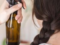 'हे' ३ पदार्थ एकत्र कालवून केसांना लावा, ३ आठवड्यांतच केसांचे सगळे प्रॉब्लेम्स होतील गायब - Marathi News | home made spray to control hair fall and hair loss, how to reduce dandruff in hair, home remedies for hair growth | Latest sakhi Photos at Lokmat.com