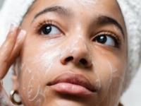 'यापेक्षा' स्वस्त आणि मस्त स्किन केअर रुटीन असूच शकत नाही! फक्त ५ गोष्टी- पिंपल्स- पिगमेंटेशन गायब - Marathi News | 5 step skin care routine for naturally glowing skin, simple skin care tips using natural ingredients in kitchen | Latest sakhi Photos at Lokmat.com