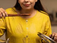 महाराष्ट्राची पुरणपोळी तर राजस्थानच्या गुज्जिया, बघा होळीस्पेशल पदार्थ- सांगा तुमच्या आवडीचा कोणता? - Marathi News | Holi Celebration 2025, holi special food in india, holi special traditional food in different states of india, Traditional Holi Delicacies | Latest sakhi Photos at Lokmat.com