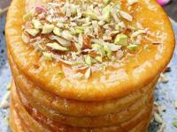 संकष्टी चतुर्थी स्पेशल : कामाच्या घाईगडबडीत मोदक करायला वेळ नाही ? संकष्टी चतुर्थीला इन्स्टंट करता येतील असे ६ गोड पदार्थ... - Marathi News | Sankashti Chaturthi Special Sweet Dish Recipe Sankashti Chaturthi Special Ganpati Naivedya options Recipe | Latest sakhi Photos at Lokmat.com