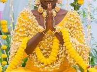 कृष्णवर्णीय तरुणीने केले भारतीय पद्धतीने लग्न, सुंदर-साजिरे रुप झाले व्हायरल! पाहा फोटो - Marathi News | foreigner girl gets married in Indian style, beautiful and elegant look goes viral! See photos | Latest sakhi Photos at Lokmat.com