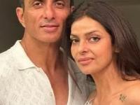 तो पंजाबी, ती तेलगू-प्रेमात पडले आणि..सोनू आणि सोनाली सूदची लव्हस्टोरी! एक दूजे के लिए... - Marathi News | Who Is Sonu Soods Wife Sonali Sood Car Accident In Mumbai Nagpur Highway | Latest sakhi Photos at Lokmat.com