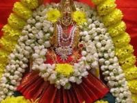 चैत्रगौरीच्या डेकोरेशनसाठी पाहा सुंदर आयडिया! तुमच्या घरची सजावट पाहून सगळे होतील खुश - Marathi News | Chaitra gaur decoration ideas, Chaitra gaur haldi kunku decoration ideas, how to decorate Chaitra gaur | Latest sakhi Photos at Lokmat.com