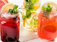 वजन वाढवणारे बाजारातले कोल्ड ड्रिंक कशाला? उन्हाळ्यात ‘ही’ ७ पेयं प्या, वाटेल गारेगार - Marathi News | 7 summer special traditional drinks, traditional drinks of summer that helps to keep body hydrated, summer special drinks that helps to cool down heat in body | Latest sakhi Photos at Lokmat.com