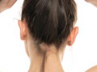 केस कायम बांधून ठेवता? केसांचे होईल वाटोळे, न विसरता करा ७ गोष्टी... - Marathi News | 7 Hair Care Tips For Women Who Tie Hair Daily Amazing Hair Care Routine for Women Who Tie Hair Daily | Latest sakhi Photos at Lokmat.com