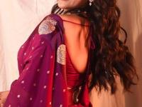 चैत्रगौरीच्या हळदीकुंकू समारंभासाठी ‘असा’ करा पारंपरिक लूक, पाहा स्पेशल टिप्स-दिसाल सर्वांत सुंदर - Marathi News | chaitragauri haldikunku makeup tips, how to get ready for Chaitra Gauri haldi kunku, traditional marathi look for Chaitra Gauri haldi kunku | Latest sakhi Photos at Lokmat.com