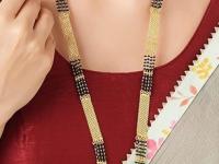 लग्न समारंभात गळ्यात शोभून दिसतं ठसठशीत मंगळसूत्र- बघा मोठ्या मंगळसूत्रांच्या ८ सुंदर डिझाइन्स - Marathi News | 8 beautiful long mangalsutra designs, long mangalsutra latest fashion designs, long mangalsutra designs for wedding | Latest sakhi Photos at Lokmat.com