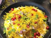 घरी झटपट करता येतील असे ५ चाट प्रकार, मुलांच्या उन्हाळी सुट्टीसाठी खास बेत - Marathi News | 5 types of chaat that can be made quickly at home | Latest sakhi Photos at Lokmat.com