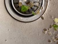 सिंकमध्ये, नळावर बोअरवेलच्या पाण्याचे पांढरे डाग पडले? १ सोपा उपाय- डाग जाऊन सिंक चमकेल - Marathi News | how to clean hard water stains on sink and tab, 3 simple tricks to clean white stains on sink and tab | Latest sakhi Photos at Lokmat.com