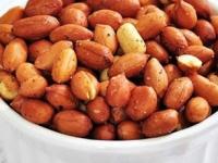 भाजलेले शेंगदाणे आवडतात? मग नक्की खा, पाहा आरोग्यासाठी कसे फायद्याचे ठरतात - Marathi News | Do you like roasted peanuts? see how they are beneficial for your health | Latest sakhi Photos at Lokmat.com