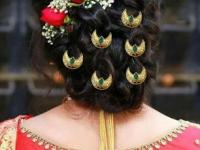 सध्या ट्रेण्डिंग असणाऱ्या चंद्रकोर क्लिपचे सुंदर डिझाईन्स, स्वस्तात मस्त पिना वापरून करा देखणी हेअरस्टाईल - Marathi News | chandrakor hair pin latest design, latest design chandrakor u pins for traditional hair style | Latest sakhi Photos at Lokmat.com