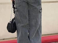 Jeans For Women : जीन्सचे १० प्रकार आणि त्याची नावं; पाहा बॉडी टाईपनुसार तुम्हाला कोणती जीन्स सुट करेल - Marathi News | 10 Types Of Jeans For Women With Names : Different Types Of Jeans For women | Latest sakhi Photos at Lokmat.com