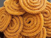 Diwali 2025 : चकली नरम पडते-तेलकट होते? ७ टिप्स, कुरकुरीत-काटेरी, कमी तेलकट होईल चकली - Marathi News | Diwali 2025 : How To Make Crispy Chakali Bhajni Chakali Making Tips | Latest sakhi Photos at Lokmat.com