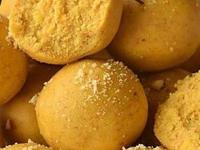 Diwali 2025 : न चिकटणारे बेसनाचे मऊ लाडू करण्याच्या १० टिप्स, परफेक्ट होतील लाडू - Marathi News | Diwali 2025 Diwali Faral : How To Make Besan Ladoo Beasan Ladoo Recipe Halwaistyle Besan Ladoo | Latest sakhi Photos at Lokmat.com