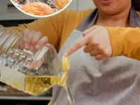 कोणताही पदार्थ तळण्याआधी लक्षात ठेवा ६ टिप्स, तेल कमी शोषतो - पदार्थ तेलकट होत नाही - Marathi News | Remember these 6 tips before frying any food, it absorbs less oil - the food does not become oily | Latest sakhi Photos at Lokmat.com