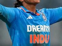 भारताची जबरदस्त ऑलराऊंडर 'स्नेह राणा'- कम बॅक असावा तर असा, जबरदस्त फॉर्म आणि उत्तम खेळ - Marathi News | Women's Cricket World Cup 2025: India's best all-rounder 'Sneh Rana' - her comeback is in tremendous form and great play | Latest sakhi Photos at Lokmat.com