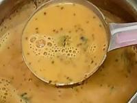 गुळाचा चहा बिघडतो-चहात आधी काय घालायचं? ८ टिप्स, फक्कड गुळाचा चहा घरीच बनेल - Marathi News | How To Make Perfect Jaggery Tea : Jaggery Tea Recipe Right Way To Make Jaggery Tea | Latest sakhi Photos at Lokmat.com