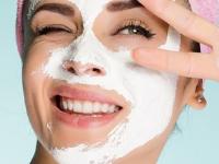 Winter skincare tips : लावा फळांचे ५ फेसपॅक, निस्तेज त्वचेत येईल नवी जान, दिसेल एकदम सुंदर - Marathi News | Winter skincare tips: Apply 5 fruit face packs, dull skin will look beautiful | Latest sakhi Photos at Lokmat.com