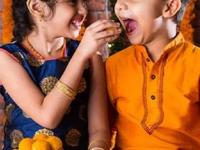 भाऊबि‍जेला करा खास ८ पदार्थ, सगळेच आवडीने खातील, दादाला भरवा गोड घास - Marathi News | Make 8 special dishes for Bhaubij, everyone will love it, sweet food for brother | Latest sakhi Photos at Lokmat.com