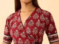 एकदम कम्फर्टेबल आणि सुंदर असा प्रकार म्हणजे कॉटर्नचे ब्लाऊज, पाहा काय भारी पॅटर्न आहेत - Marathi News | Cotton blouses are extremely comfortable and beautiful, look at these bold patterns. | Latest sakhi Photos at Lokmat.com