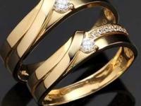 couple rings collection : कमी ग्रॅम सोन्यातल्या ८ सुंदर अंगठ्या, रोमॅण्टिक जोडप्यांसाठी खास डिझाइन्स - Marathi News | Special Collection of Couple Rings : Light Weight Designs Of Couple Rings | Latest sakhi Photos at Lokmat.com