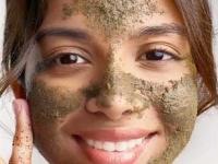 थंडी म्हणजे खरखरीत त्वचा ! त्वचा हायड्रेटेड ठेवण्यासाठी एकदम सोपा उपाय, पाहा त्वचेचे तेज कसे वाढेल - Marathi News | Cold weather means rough skin! A very simple solution to keep your skin hydrated | Latest sakhi Photos at Lokmat.com