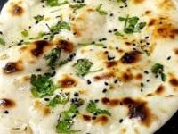 ढाब्यावर मिळतो तसा मऊ, लुशलुशीत नान घरीच करा; ८ टिप्स,घरच्या तव्यावर बनेल परफेक्ट नान - Marathi News | How To Make Naan At home : Naan Recipe Butter Naan Hotel Style Naan Recipe | Latest sakhi Photos at Lokmat.com