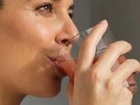 नवा ट्रेंड! स्किन केअरसाठी 'हे' खास ड्रिंक पीत आहेत Gen-Z; पण खरंच किती होतो फायदा? - Marathi News | genz is obsessed with this skin care drink but how beneficial is it | Latest sakhi Photos at Lokmat.com नवा ट्रेंड! स्किन केअरसाठी 'हे' खास ड्रिंक पीत आहेत Gen-Z; पण खरंच किती होतो फायदा? - Marathi News | genz is obsessed with this skin care drink but how beneficial is it | Latest sakhi Photos at Lokmat.com