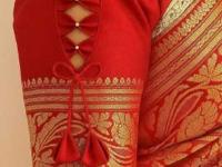 ब्लाऊजच्या बाह्याचे १० लेटेस्ट डिझाईन्स; साध्या साडीलाही फॅन्सी लूक देईल नव्या स्टाईलचं ब्लाऊज - Marathi News | Blouse sleeves Designs Latest : Top 10 Blouse Sleeves Designs New Patterns Of Blouse Sleeves | Latest sakhi Photos at Lokmat.com