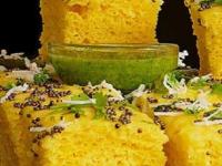 घरी केलेला ढोकळा फसतो-फुलतच नाही; ८ टिप्स, करा विकतसारखा मऊ जाळीदार ढोकळा - Marathi News | How To Make Perfect Khaman Dhokla At Home : Besan Dhokla Khaman Dhokla Recipe In Marathi | Latest sakhi Photos at Lokmat.com