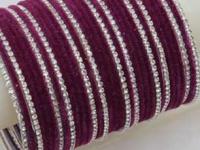 साडी असो की ड्रेस-शोभून दिसतात वेलवेटच्या बांगड्या-पाहा ८ रंग, तुमचा लूकच बदलून जाईल - Marathi News | 8 Colors Of Velvet Bangles Sets : Velvet Bangles Sets With Stone Bangles 8 Colors Of Velvet Bangles Sets | Latest sakhi Photos at Lokmat.com