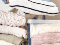 थंडी पळाली आता 'या' पद्धतीने ठेवून द्या ब्लँकेट, पुढच्या हिवाळ्यात ना दुर्गंधी येईल-ना खराब हाेतील - Marathi News | how to store blankets and sweater, correct method for the storage of woolen clothes | Latest sakhi Photos at Lokmat.com