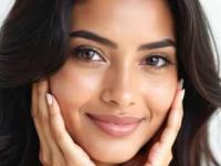 पार्लरचा खर्च वाचवणाऱ्या ७ घरगुती युक्त्या; ग्लोईंग दिसेल चेहरा, केसही चमकदार होतील.... - Marathi News | 7 Budget Friendly Beauty Hacks To Save Saloon Money : Natural Beaty Secrets To Save Your Money | Latest sakhi Photos at Lokmat.com