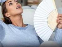 उकाडा वाढला-घामानं हैराण? दिवसभरात हे ५ पदार्थ खा, मिळेल थंडावा-लाहीलाही होईल कमी - Marathi News | Summer Diet : Top 5 Best Foods To Eat In Summer For Staying Cool And Healthy | Latest sakhi Photos at Lokmat.com