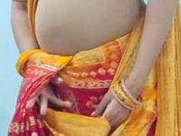 साडीत पोट सुटलेलं दिसतं? साडी नेसताना ८ गोष्टी लक्षात ठेवा, चापूनचोेपून नेसा साडी-दिसाल सुडौल - Marathi News | How To Wear Saree Perfectly : How To Drape Saree Perfectly How To Wear Saree To Slim Look | Latest sakhi Photos at Lokmat.com