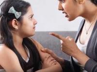 मुलांना चांगलं वळण लावायचं तर रोज करा ८ गोष्टी, जसं आईबाबा वागतात- तेच मुलं करतात - Marathi News | 8 Effective Ways To Discipline Your Child : How To Inculcate Good Values In Kids | Latest sakhi Photos at Lokmat.com