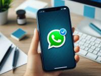 व्हॉट्सॲप युजर्संसाठी धोक्याची घंटा! 'या' अँड्रॉइड फोनवर WhatsApp कायमचं बंद होणार; पाहा तुमचा मोबाईल आहे का? - Marathi News | Warning for WhatsApp users WhatsApp will be permanently closed on these Android phones; Check if your mobile has it? | Latest tech Photos at Lokmat.com