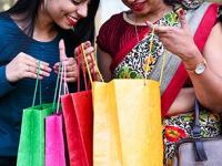मूड कोणताही असो, शॉपिंग तर पाहिजेच! कोणत्या देशातील महिला करतात जास्त खरेदी? पाहा भारताचा नंबर कितवा... - Marathi News | top countries where women shop the most countries with highest female shoppers | Latest sakhi Photos at Lokmat.com