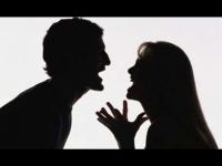 'प्रियकराला भेटू देत नव्हता...' जूलीने पतीला कुऱ्हाडीने कापलं, जबाब ऐकून पोलिसही हैराण - Marathi News | Lakhimpur kheri wife along with her lover hacked her husband with an axe | Latest crime Photos at Lokmat.com