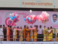 Women's Day 2018 कोल्हापुरात ‘स्त्री शक्तीचा जागर’, महिला रॅलीत मान्यवर महिला - Marathi News | Women's Day 2018 'Female Shakti Jagar' in Kolhapur, Women of Women's Rally | Latest kolhapur Photos at Lokmat.com